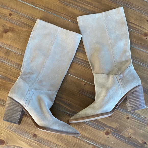 leahla boot sam edelman